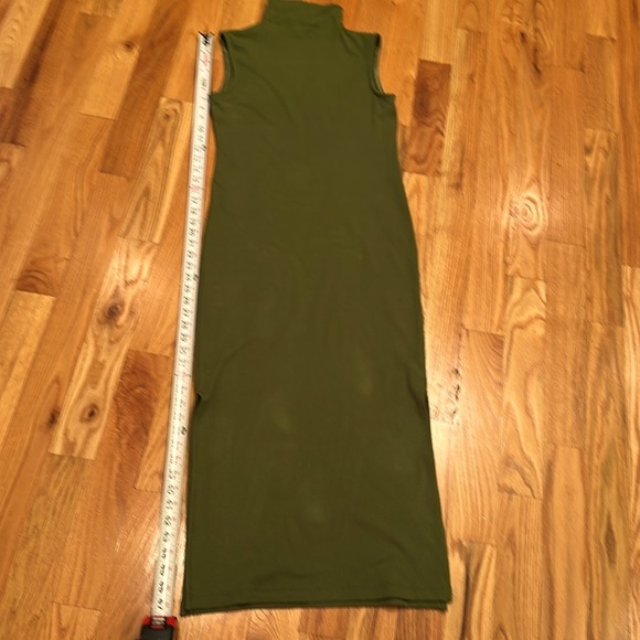 House of Harlow sleeveless mock neck knit olive dress.  Size S - Picture 9 of 9